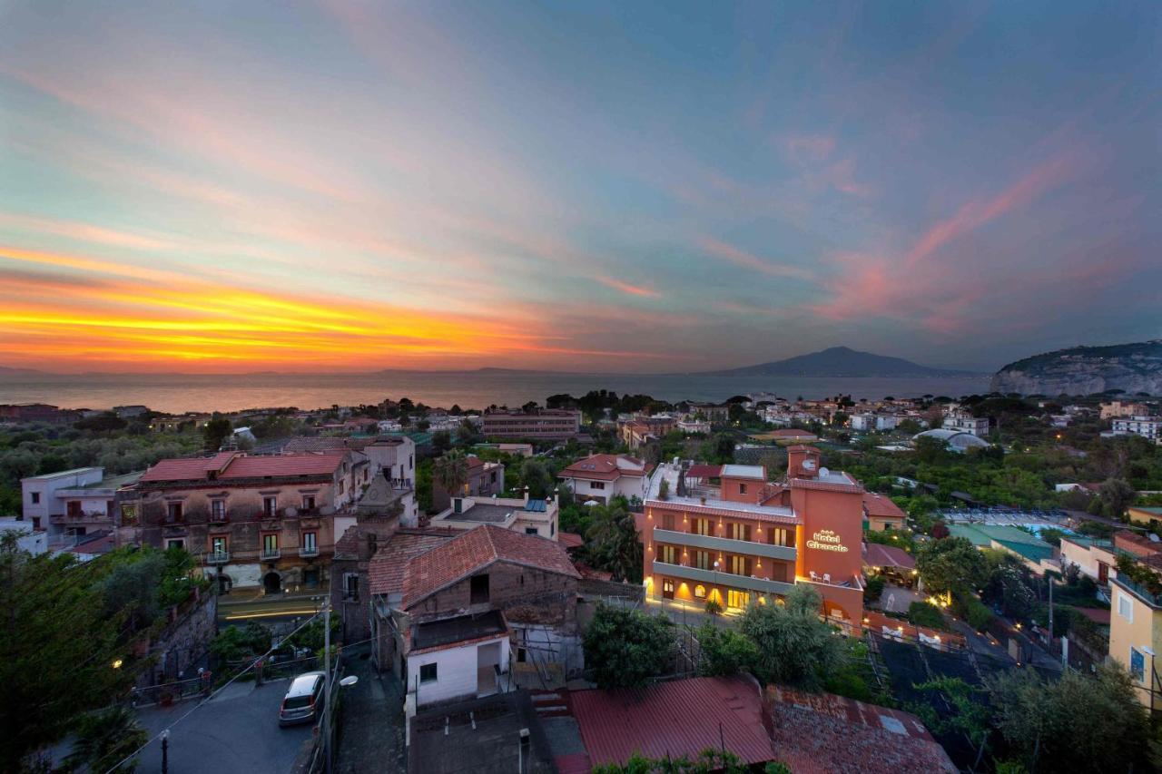 Hotel Girasole Sorrento Exteriör bild
