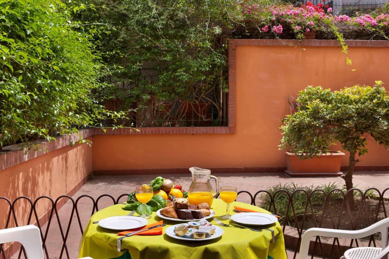 Hotel Girasole Sorrento Exteriör bild
