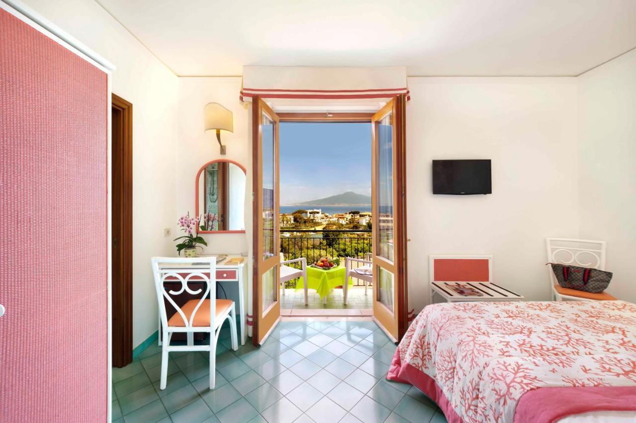 Hotel Girasole Sorrento Exteriör bild